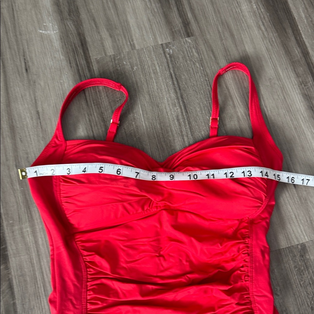 La Blanca swimsuit one piece red ruched women’s twist beach pool cruise - Picture 3 of 7